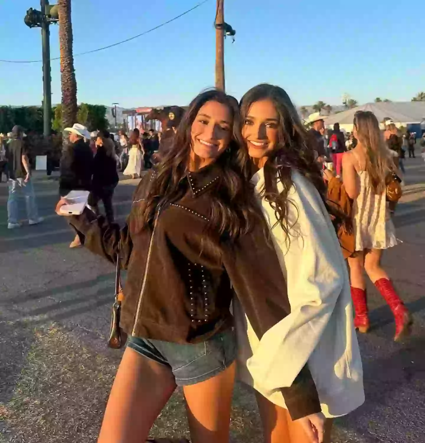 The twins are grown up! (Instagram/athena.conley)