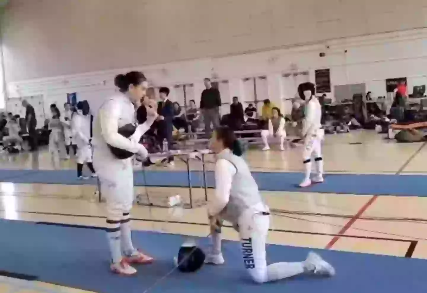 Transgender fencer gave warning to opponent who was disqualified after taking knee and refusing to fight - US News - LADbible