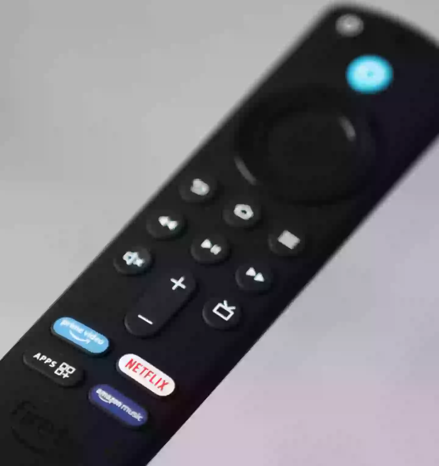 Brits who use illegal 'dodgy boxes' issued Wi-Fi warning that could ...