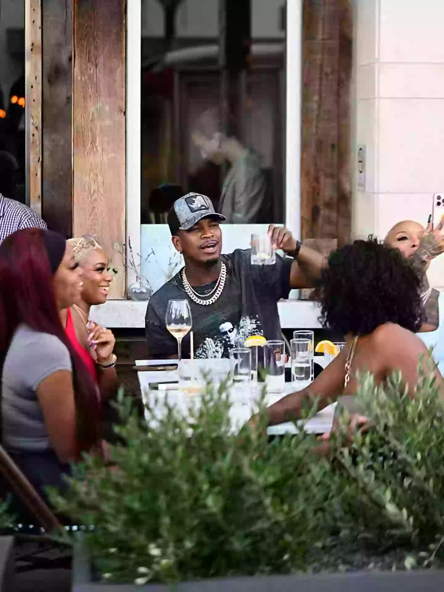 Singer Ne-Yo has four girlfriends (DUTCH/Bauer-Griffin/GC Images)