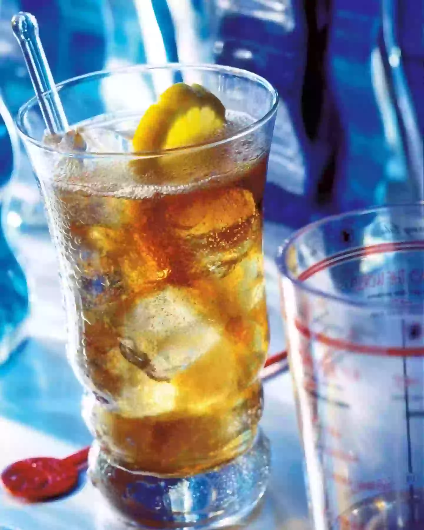 A Long Island iced tea (Ivano Piva/REDA/Universal Images Group via Getty Images)