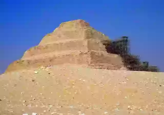 Egyptian pyramids were likely built using this incredibly clever machine