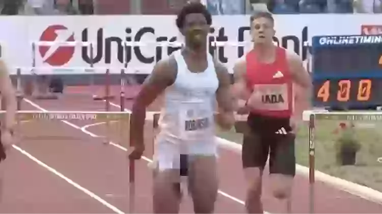 Awkward Runner Track US athlete Chris Robinson suffers wardrobe malfunction mid-race but ...