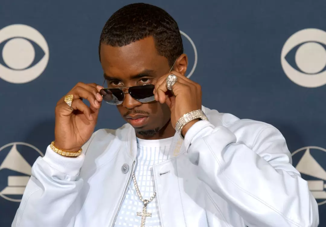 'Super Creepy' clips of Diddy with 15-year-old Justin Bieber goes viral ...