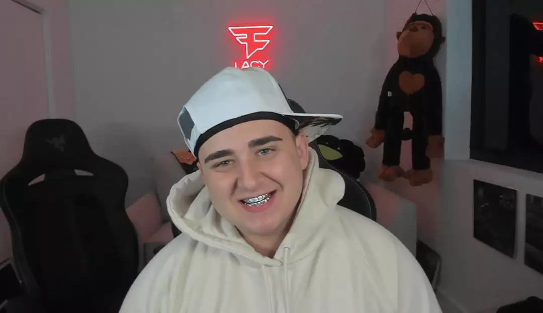 Twitch streamer who had missing 17-year-old boy randomly appear on his ...