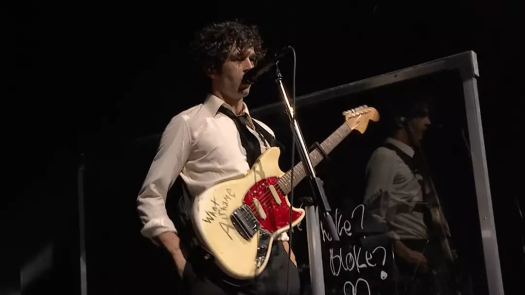 Simple hand gestures will tell you if someone is Gen Z or a Millennial