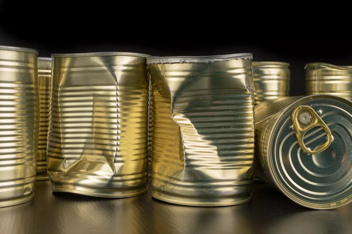 Dented Rounds Horrifying reason you should never eat food from a dented can