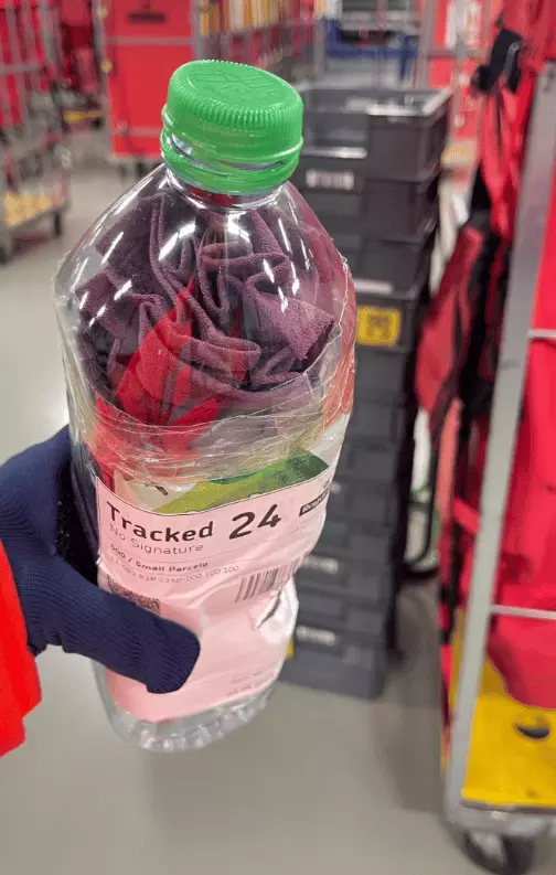 Woman Left In Stitches After Vinted Parcel s Packaging Is best She s woman-left-in-stitches-after-vinted-parcel-s-packaging-is-best-she-s