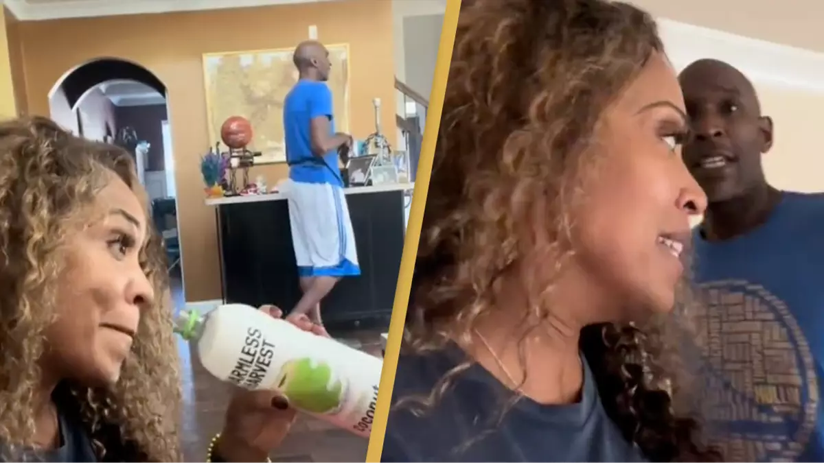 ExNBA player Joe Smith outraged as he's filmed finding out his wife