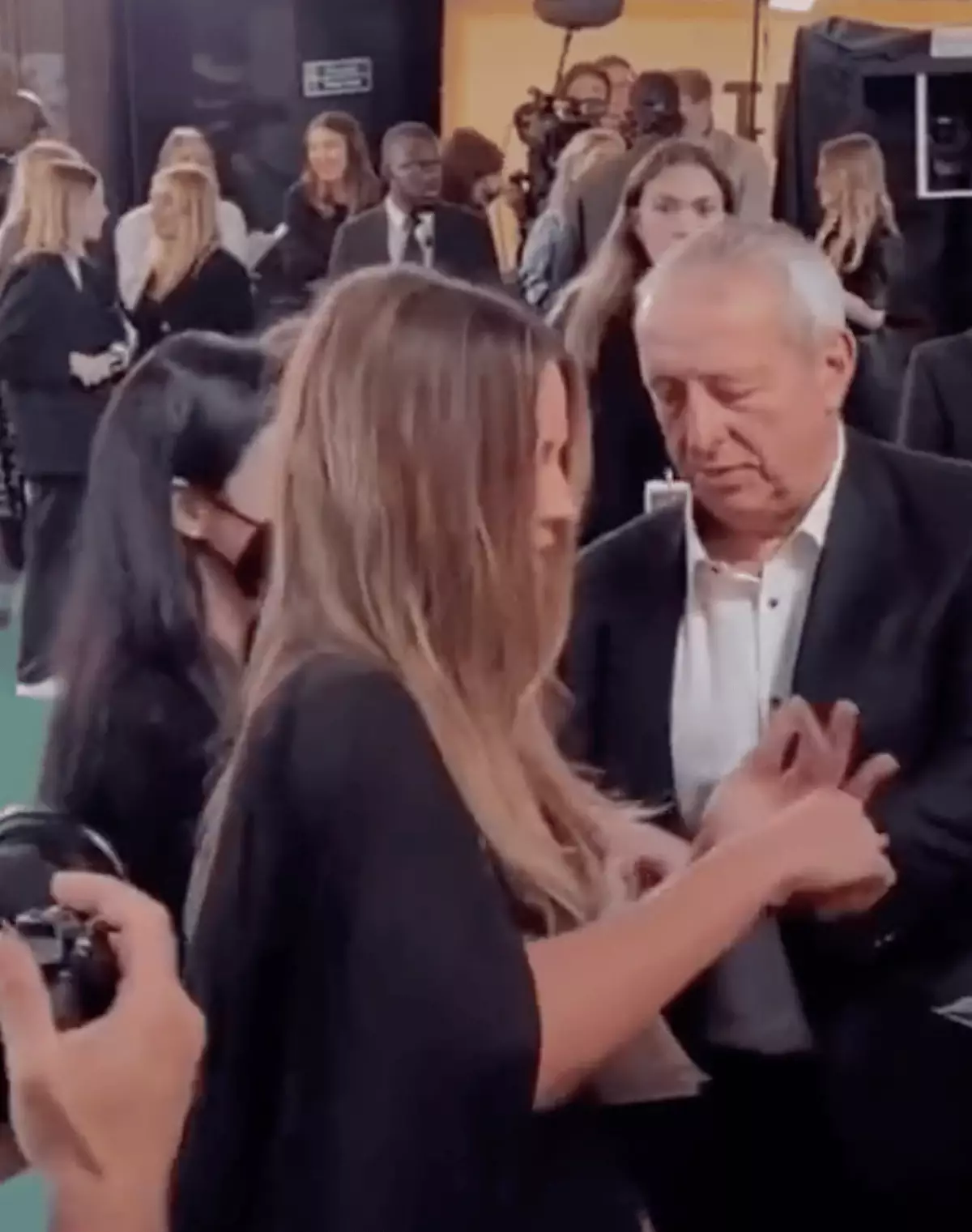 Barbie star Margot Robbie surprised deaf fan by speaking to him using ...