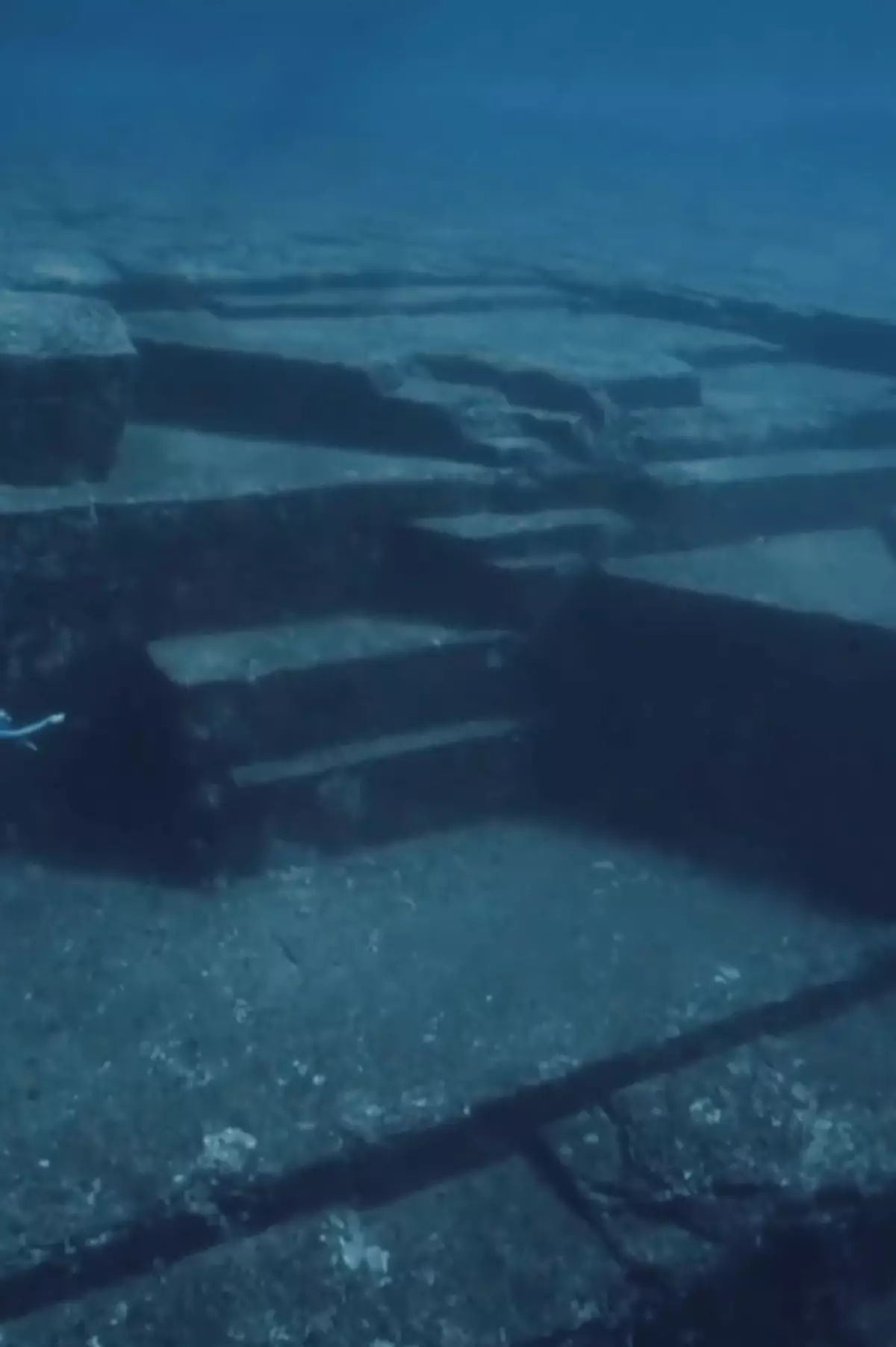 Japanese Pyramids Japan's ancient underwater 'pyramid' remains one of the world’s great ...