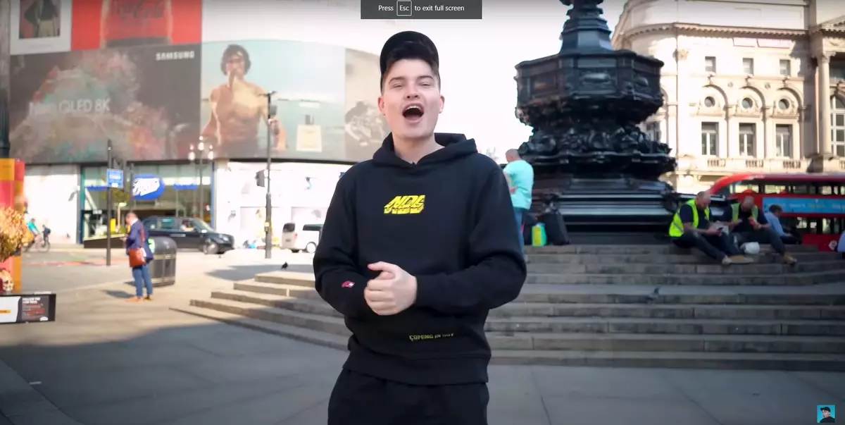 YouTuber Bought Every Advert He Saw For 24 Hours And Spent A Ridiculous youtuber-bought-every-advert-he-saw-for-24-hours-and-spent-a-ridiculous