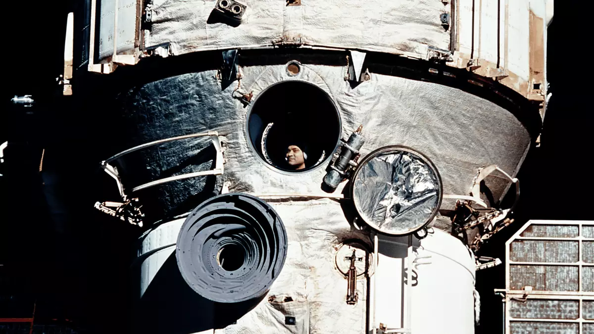 Russian cosmonaut who spent 14 months in space left scientists shocked ...