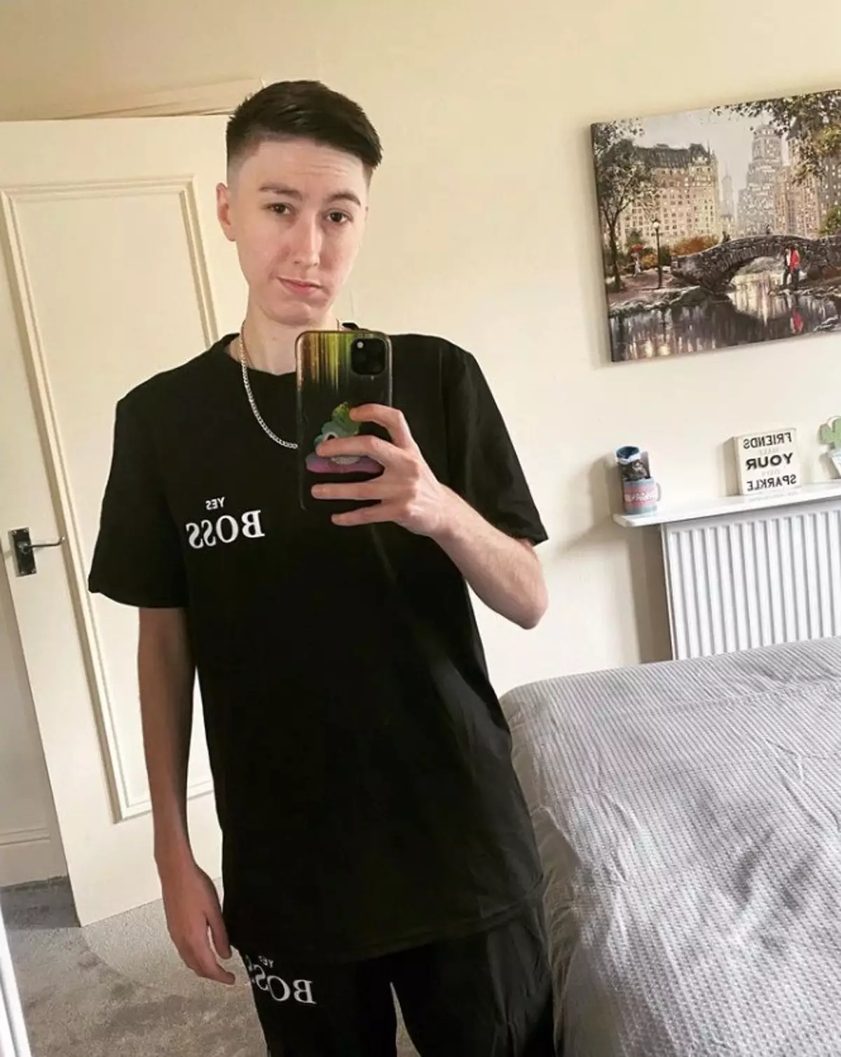 Viral star who made 'I'm in my mum's car' is 'close' to starting on ...