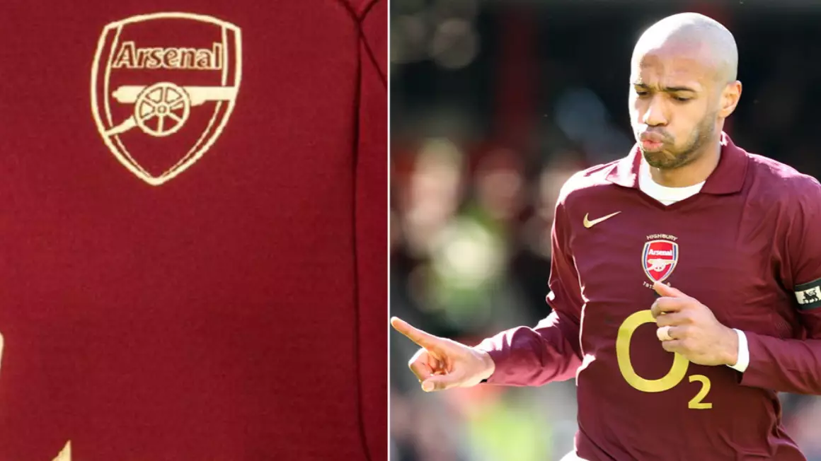 Arsenal top maroon kit