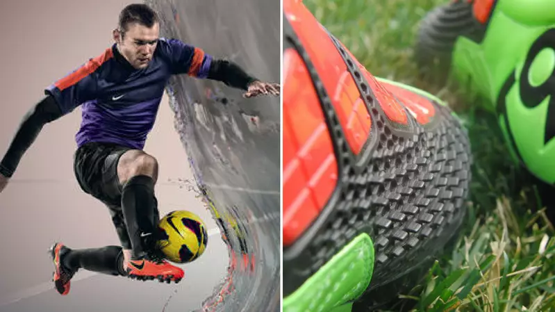 Total 90 football boots top 2004