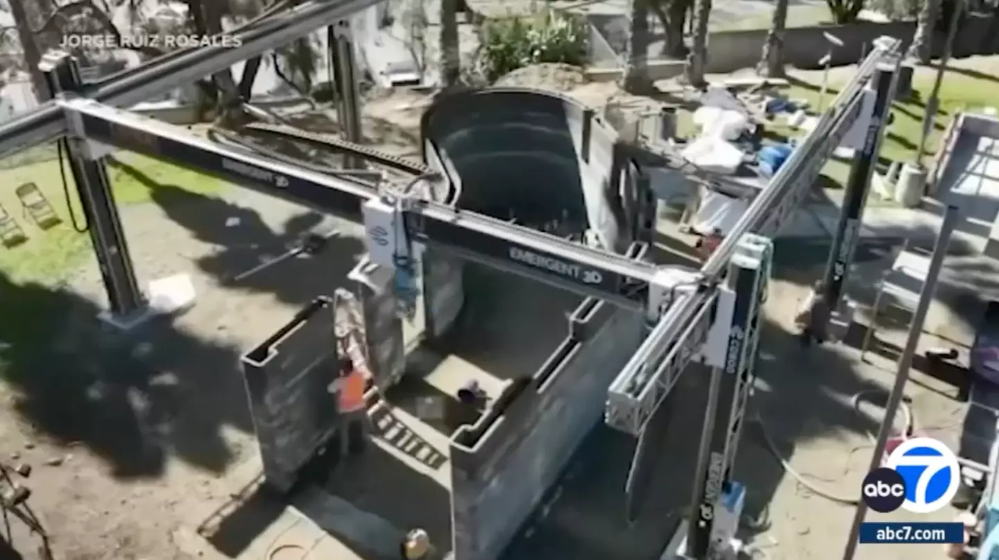 California college students build 3D printed home for just 250k US