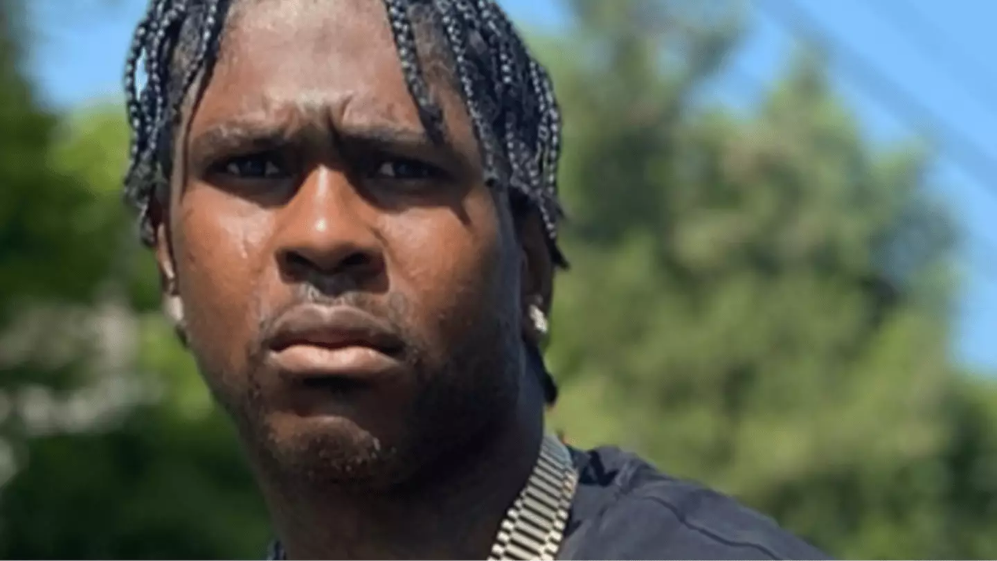 Scull Hand Rapper Rapper 4xtra ‘loses fingers’ in fireworks explosion after making ...