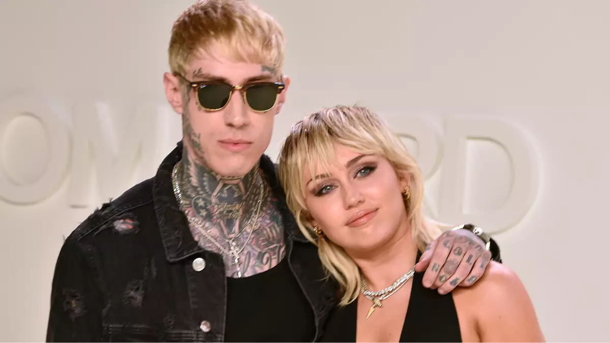 'Gin and Juice' rapper Snoop Dog once had a pet cockroach in his ...