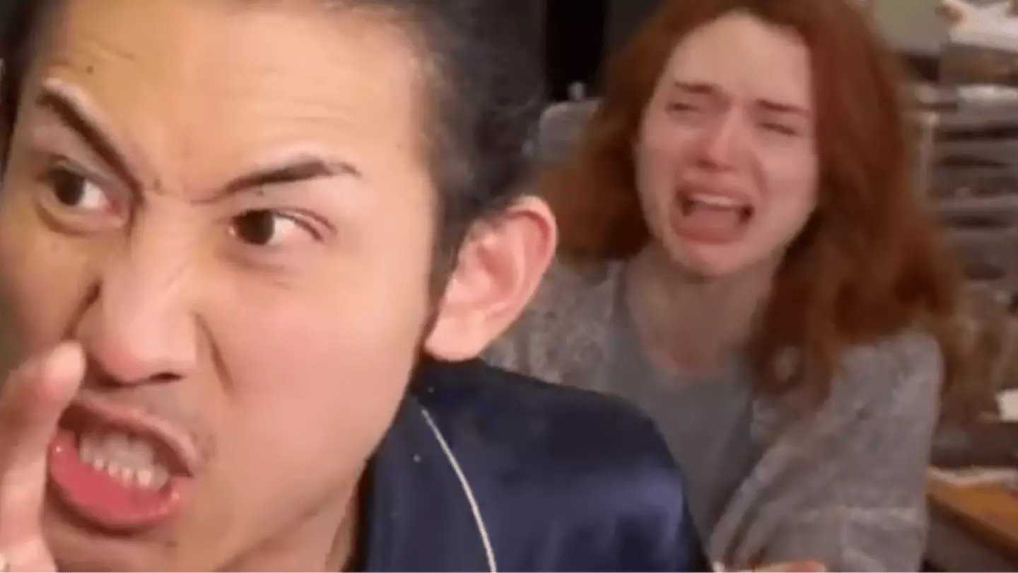 Twitch streamer mortified after catching older man filming her on beach ...