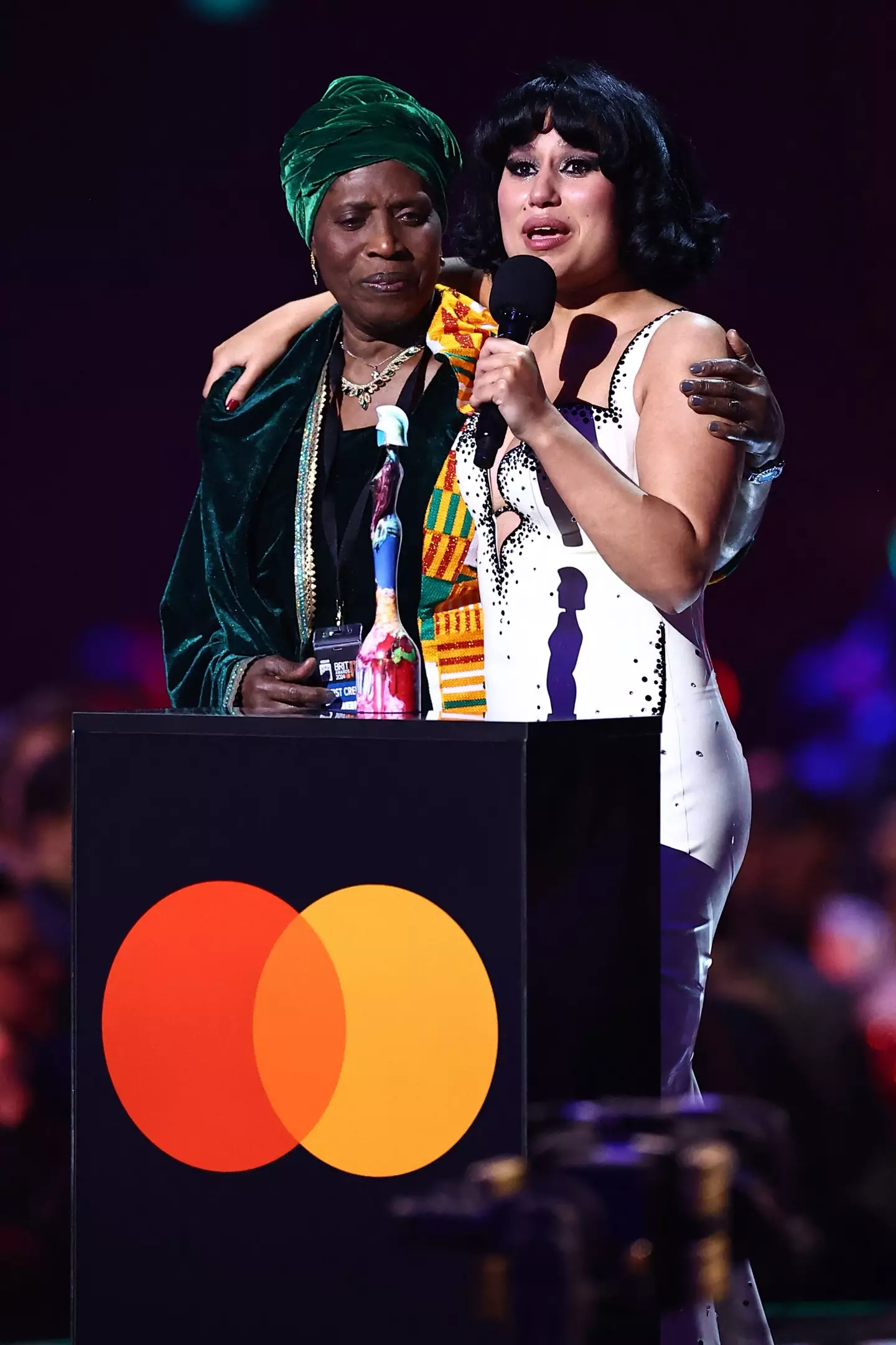 Singer Raye breaks down in tears on stage at Brits after breaking record