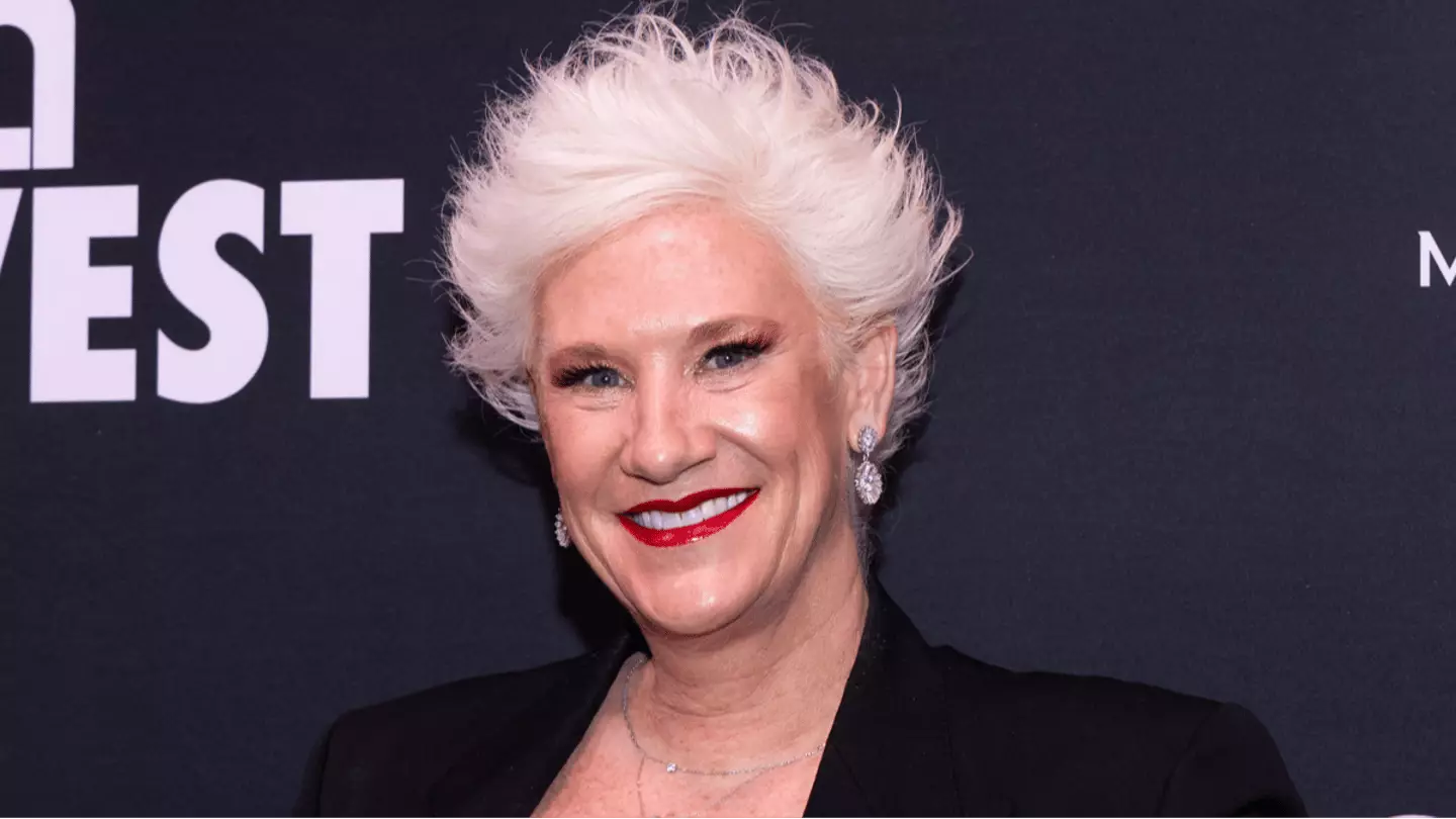 Christina Applegate reveals the tiny MS symptom she experienced that ...