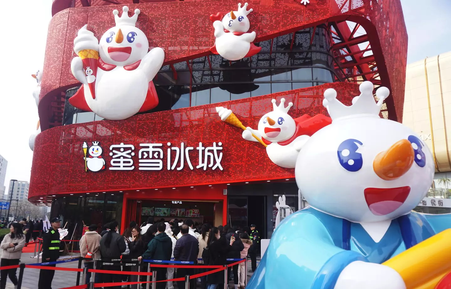 A fast-food brand with more stores worldwide than McDonald's and Starbucks has landed in the United States (CFOTO/Future Publishing via Getty Images)