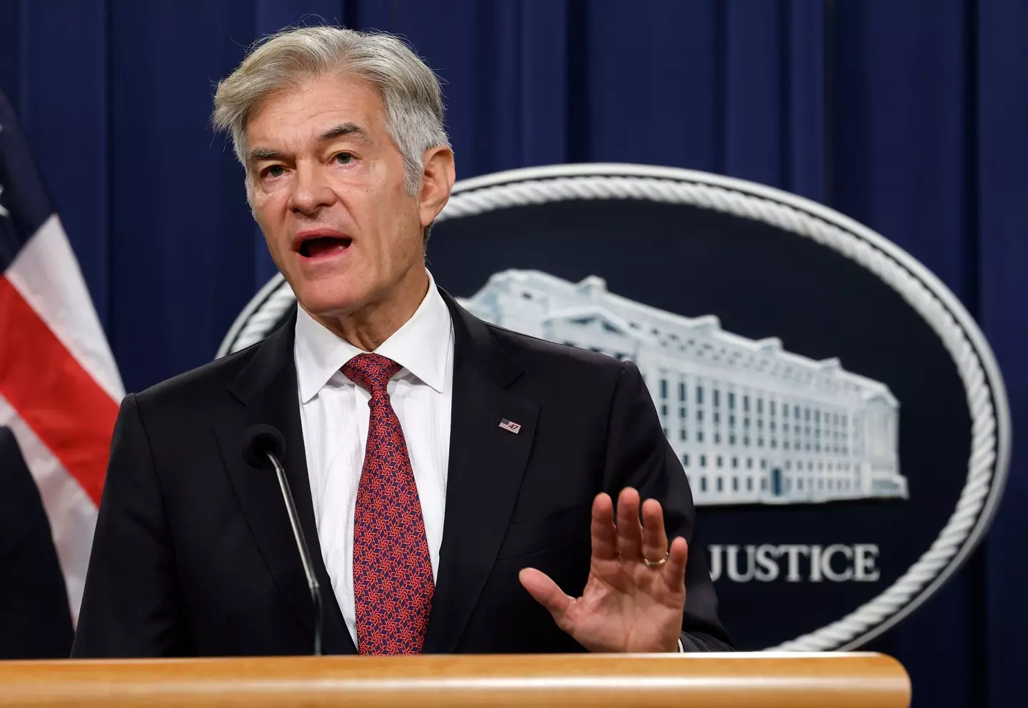 Dr Mehmet Oz (Kevin Dietsch/Getty Images)