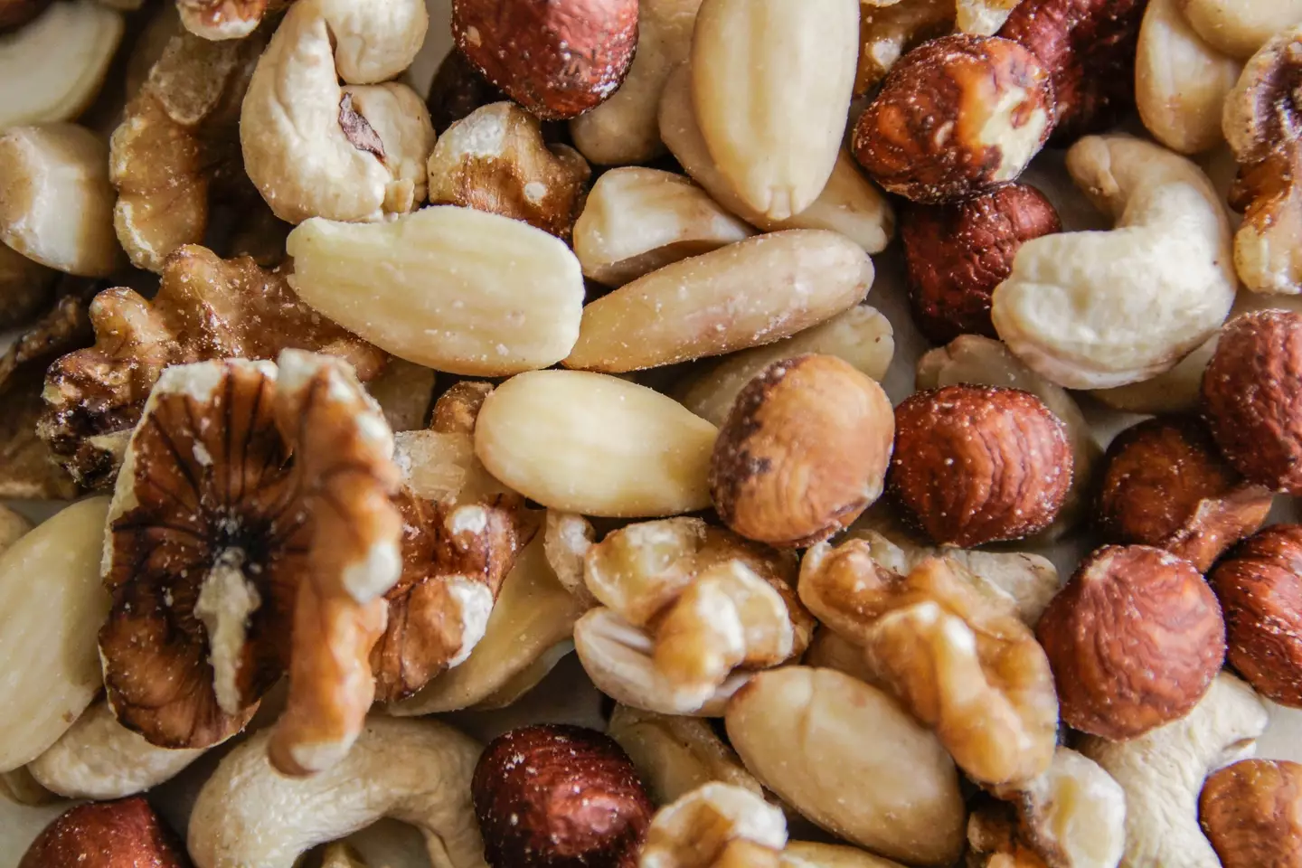 Nuts have various health benefits (Kinga Krzeminska/Getty Images)