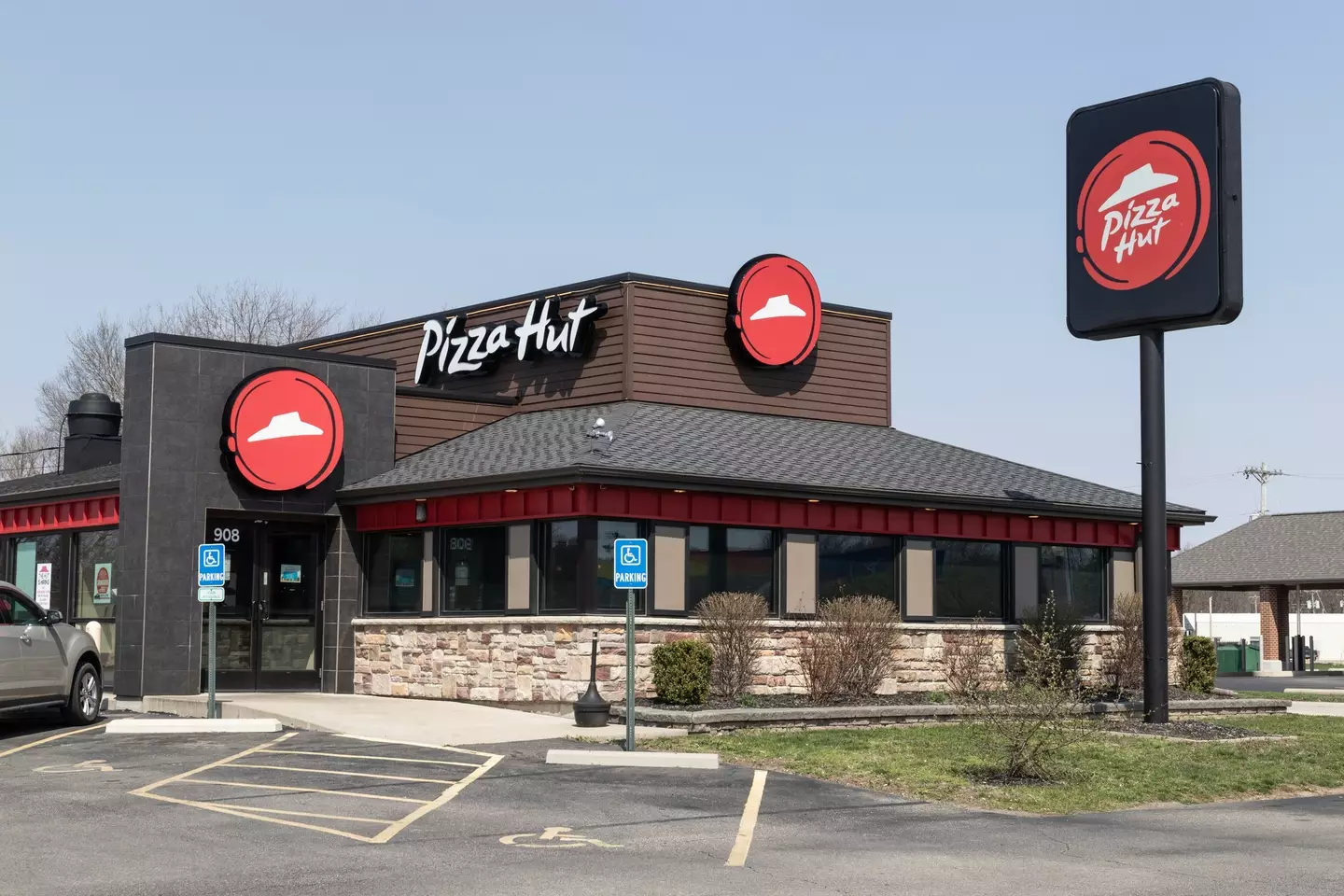 Pizza Hut pioneered much of the modern pizza world (jetcityimage/Getty Images)