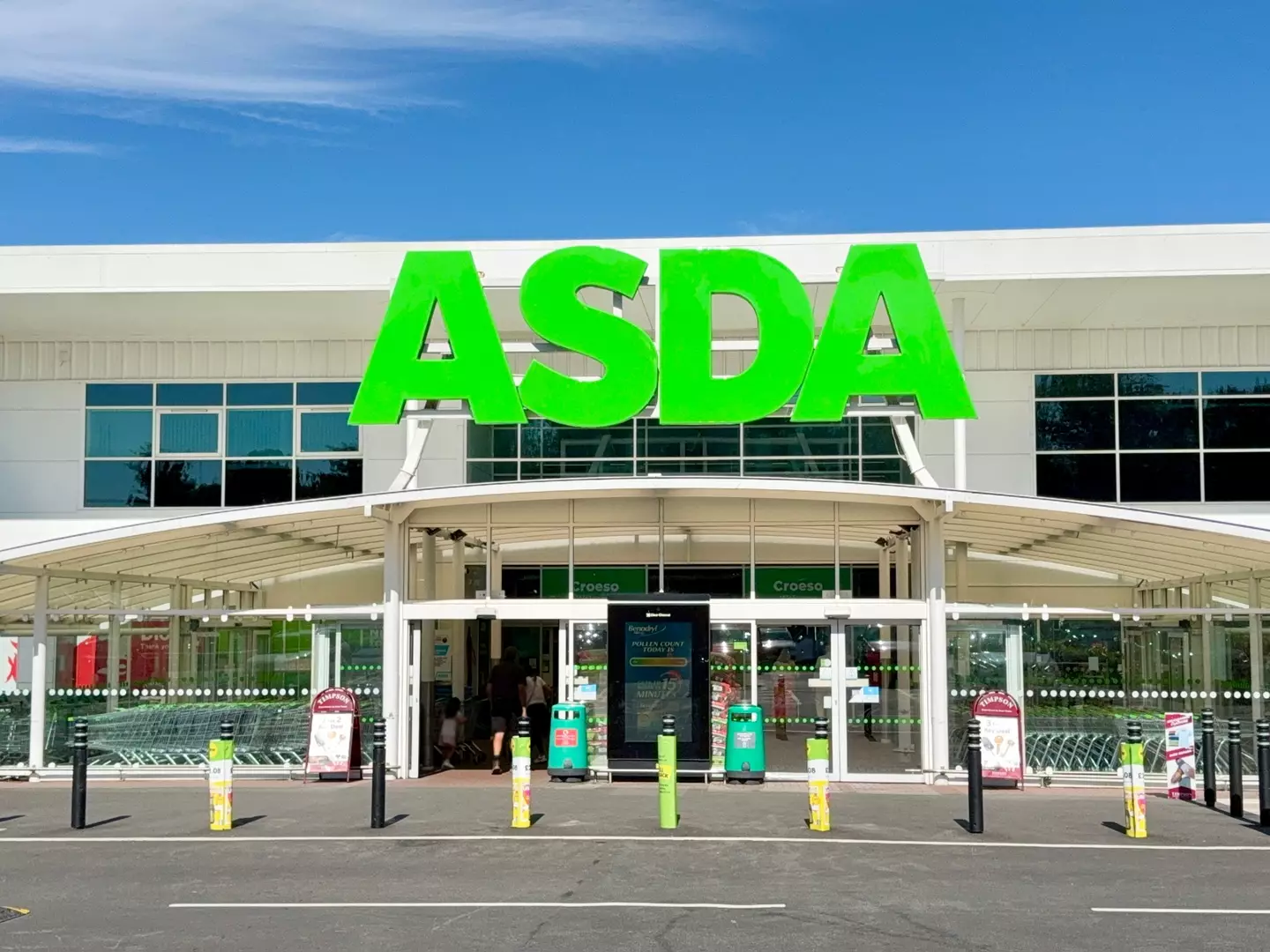The entrance to an Asda in Cardiff, Wales (Ceri Breeze/Getty Images)