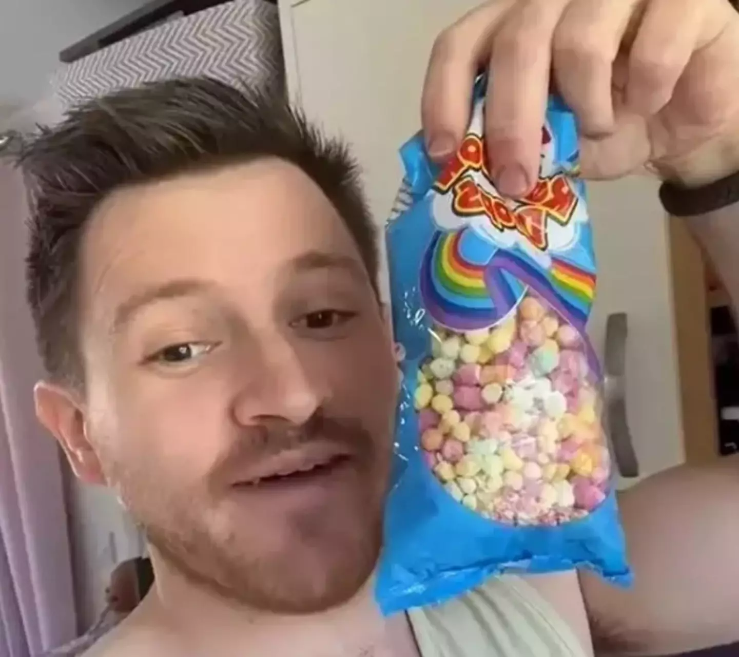 TikTok dad shares large packet of sweets from his daughter's lunch - @teddyevascents via TikTok