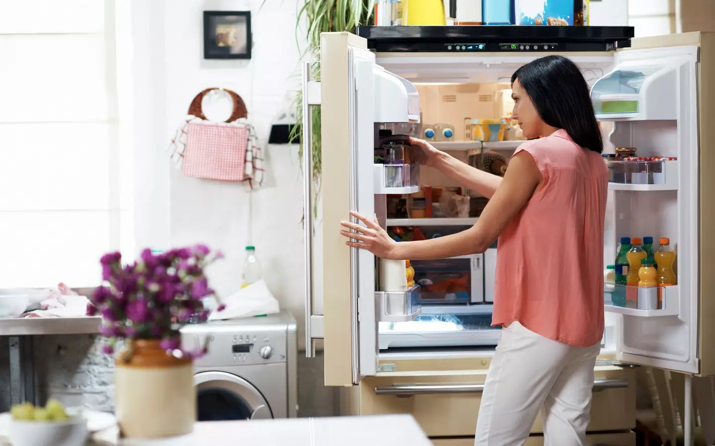 Your fridge needs a strong, vacuum-like seal to work properly (Morsa Images/Getty Images)
