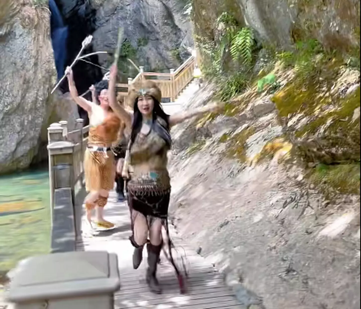 It's unclear whether these NPCs will habitually give out side quests (Rednote)