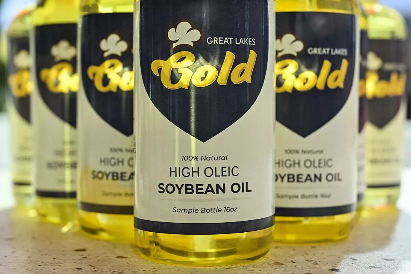 Scientists say soybean oil may trigger metabolic pathways linked to weight gain (Hector Retamal/Getty Images)