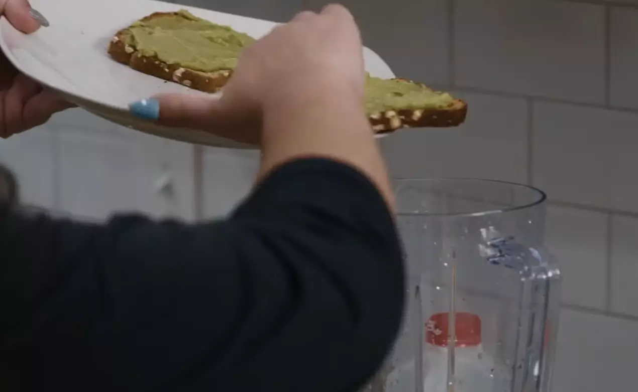 She often blends her meals (TLC)