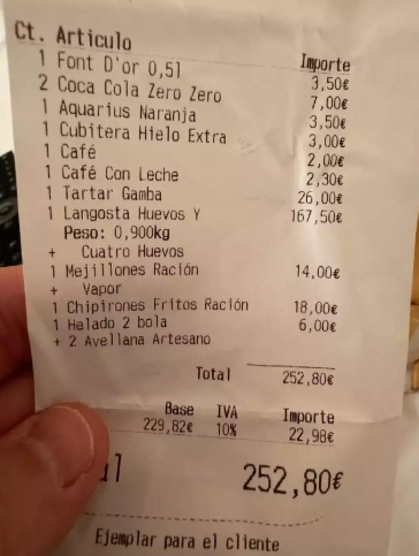 The offending receipt (@barbeitovila/X)