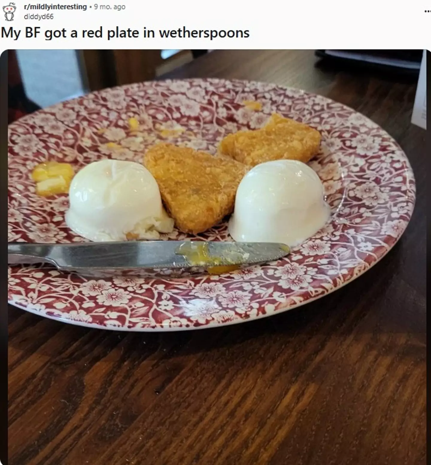 A red plate from Wetherspoons.