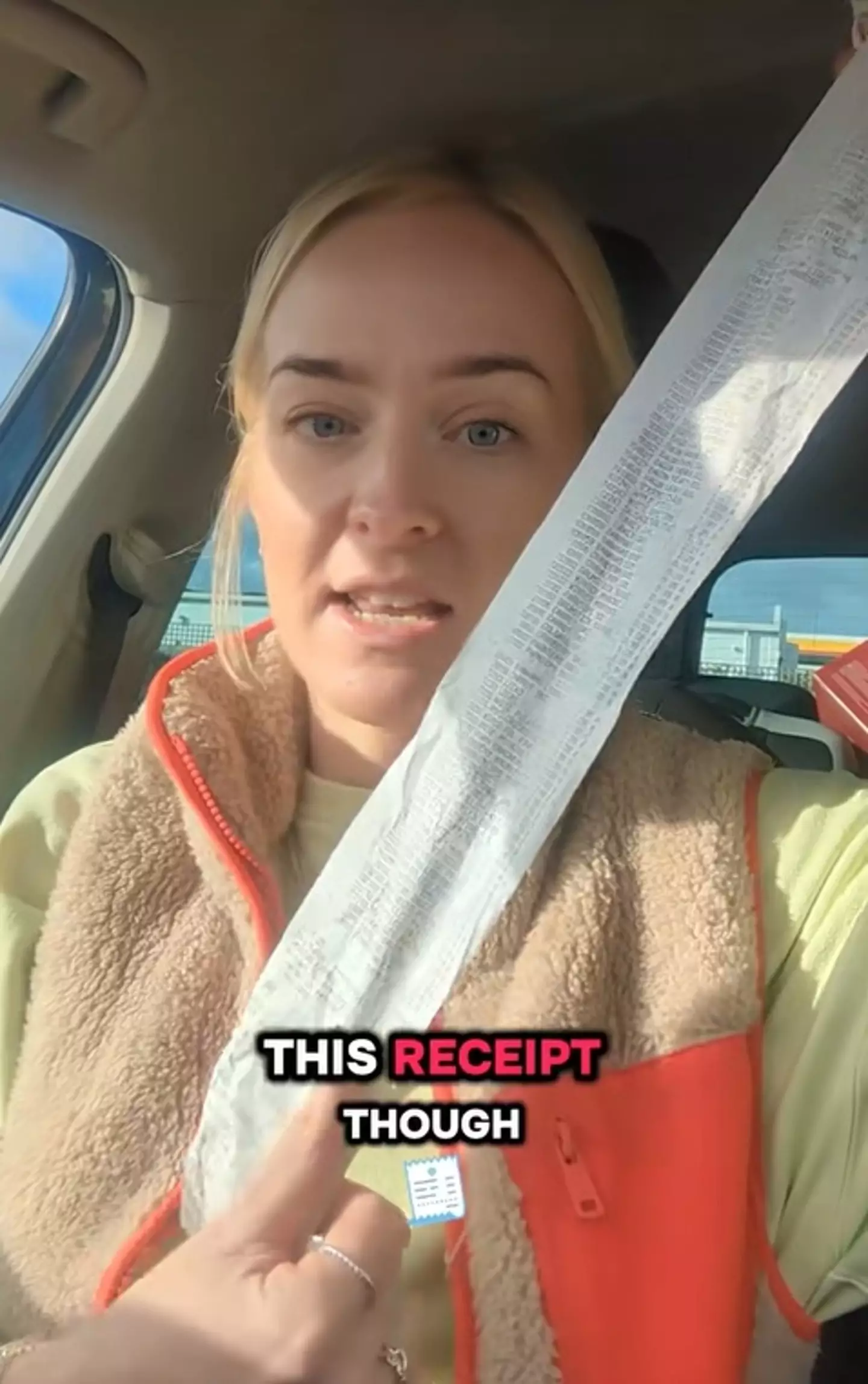 Abi sharing her massive Christmas receipt (@abilourichards/TikTok)