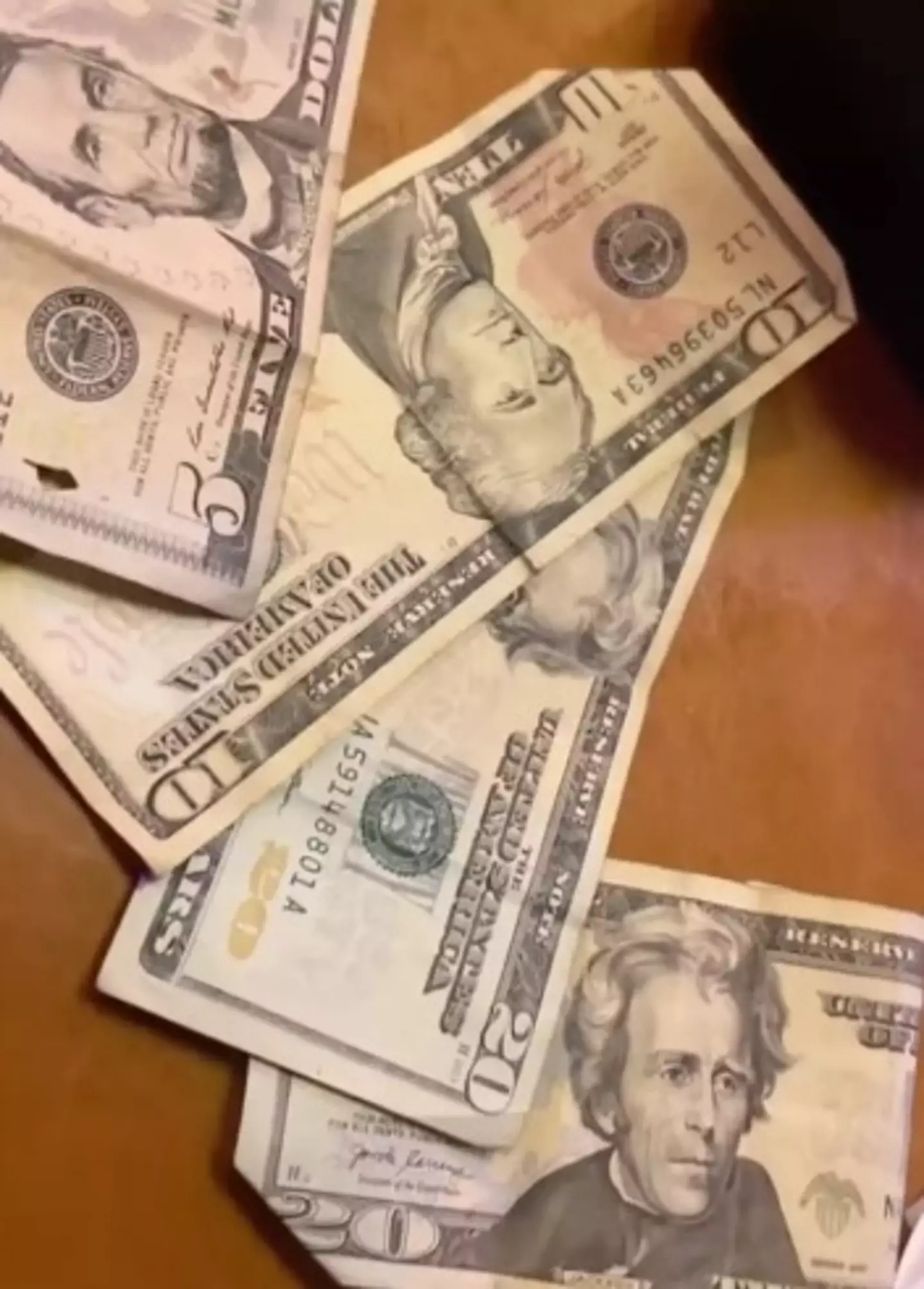Some of the tips Amanda earned - @amanda4xx via TikTok