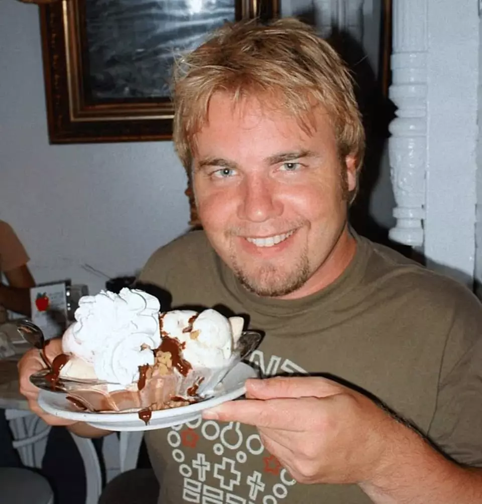 Gary Barlow said he started to put weight on after his solo career took a dip (Netflix)