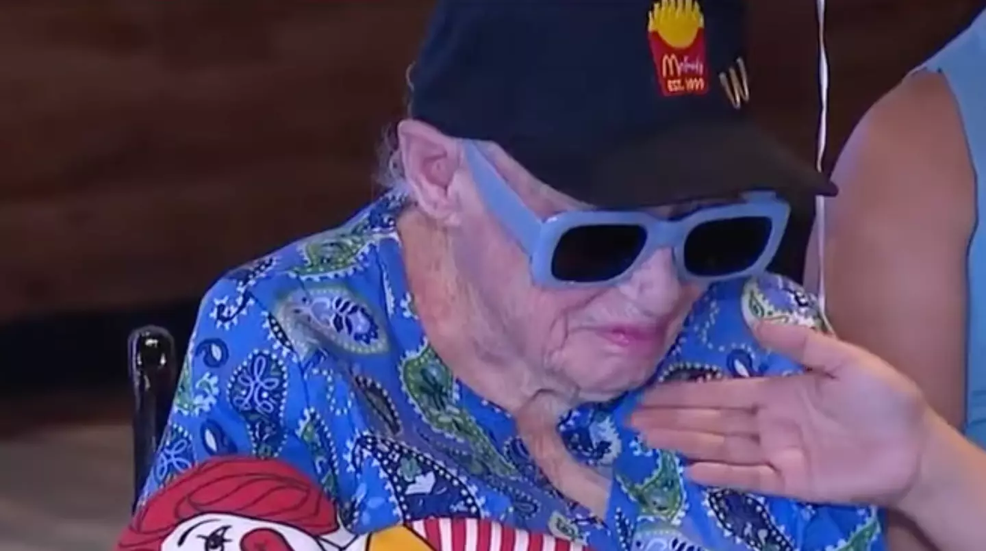 Gertude celebrating her 101st birthday (FOX 32 Chicago)