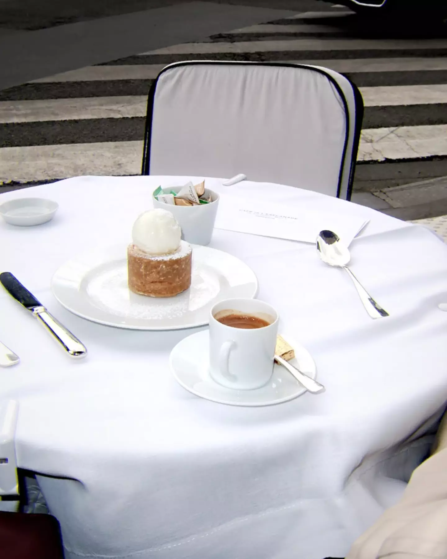 The cheese cake at Hotel Costes' Café de l'Esplanade in Paris (Instagram/@cafedelesplanade)