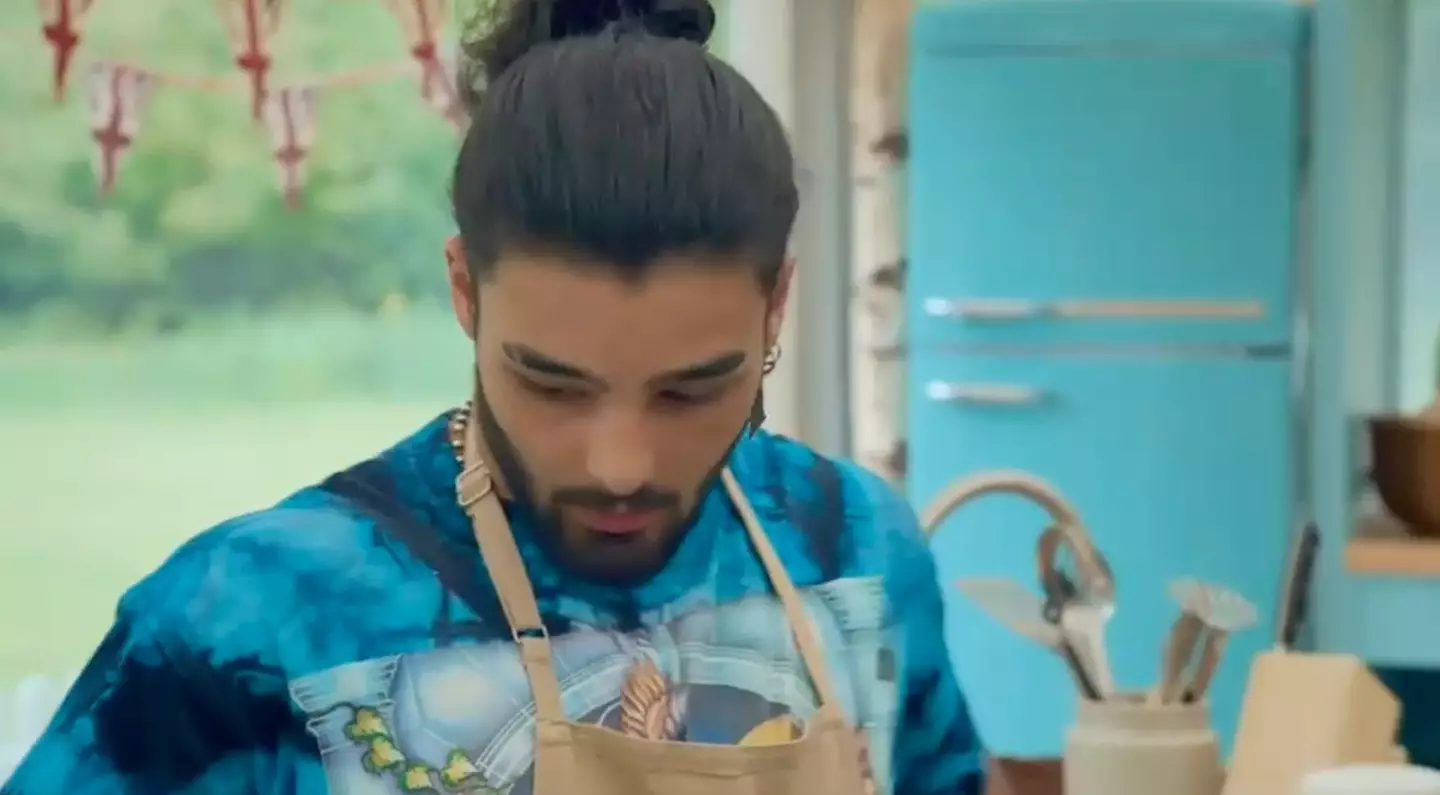 Dylan looks concerned in the clip of tonight's episode (Channel 4)