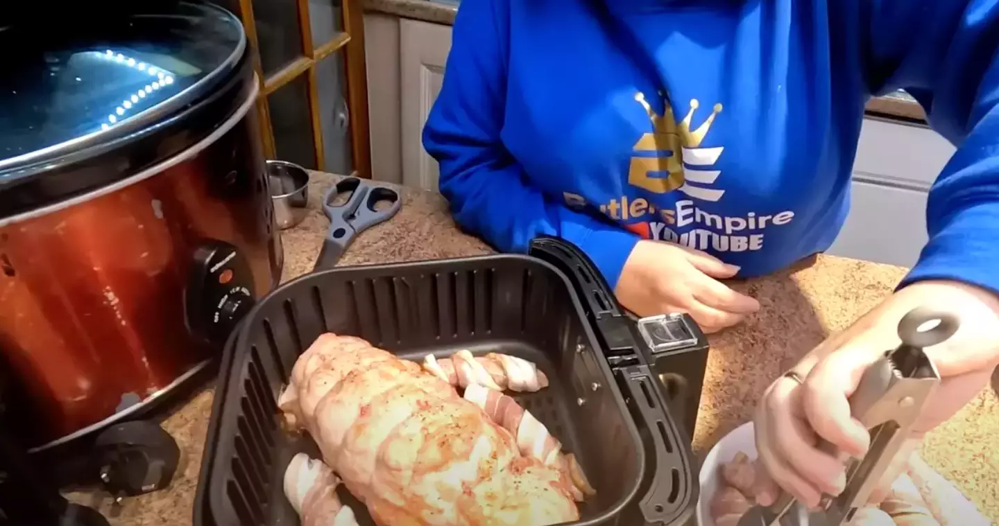 They cooked a Christmas dinner in their air fryer.