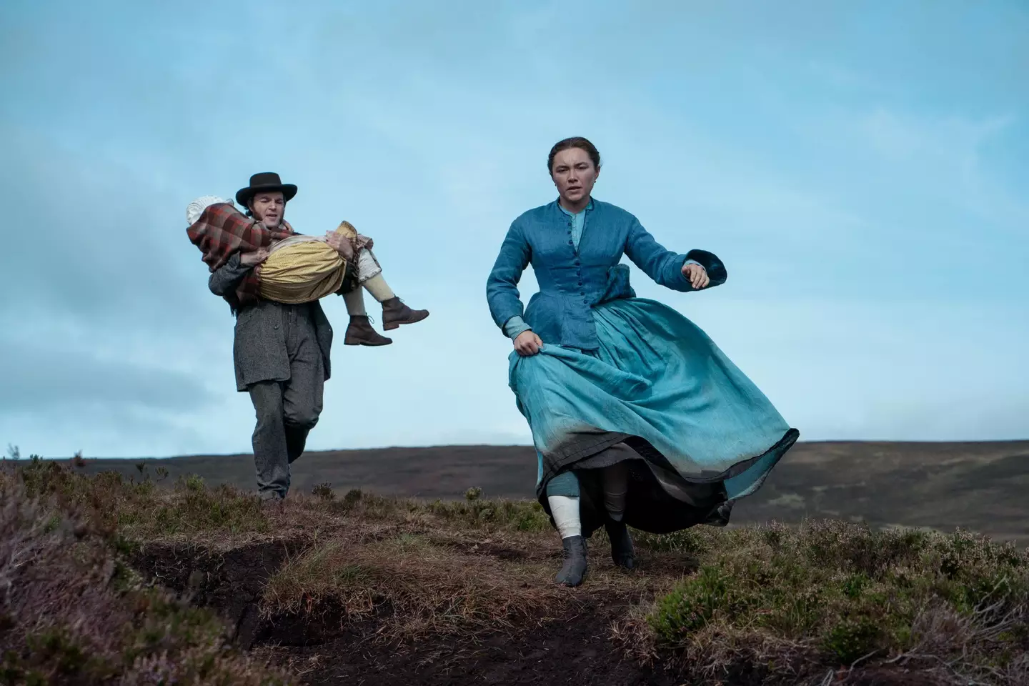 Florence Pugh, Tom Burke and Kíla Lord Cassidy in The Wonder.