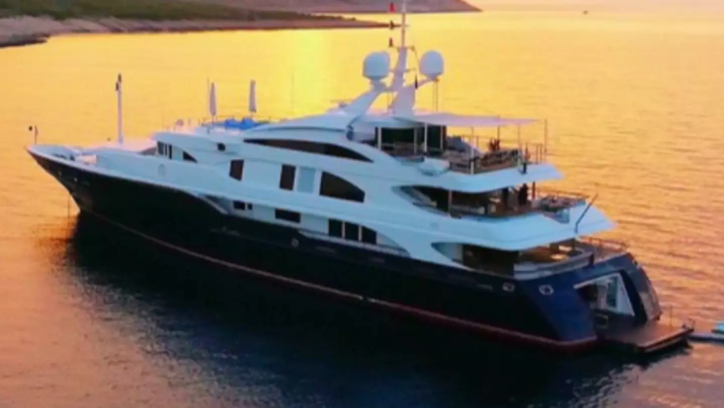 The new superyacht 'My Seanna' will take the team to Saint Kitts. (