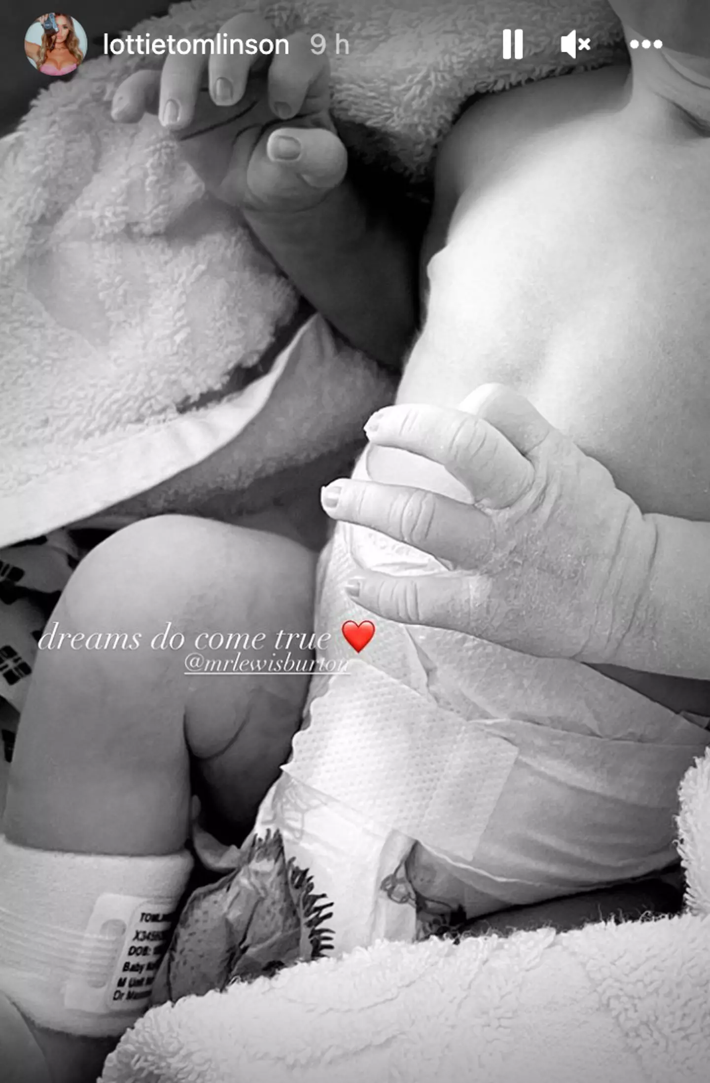 Lottie shared a sweet Instagram Story of the newborn.