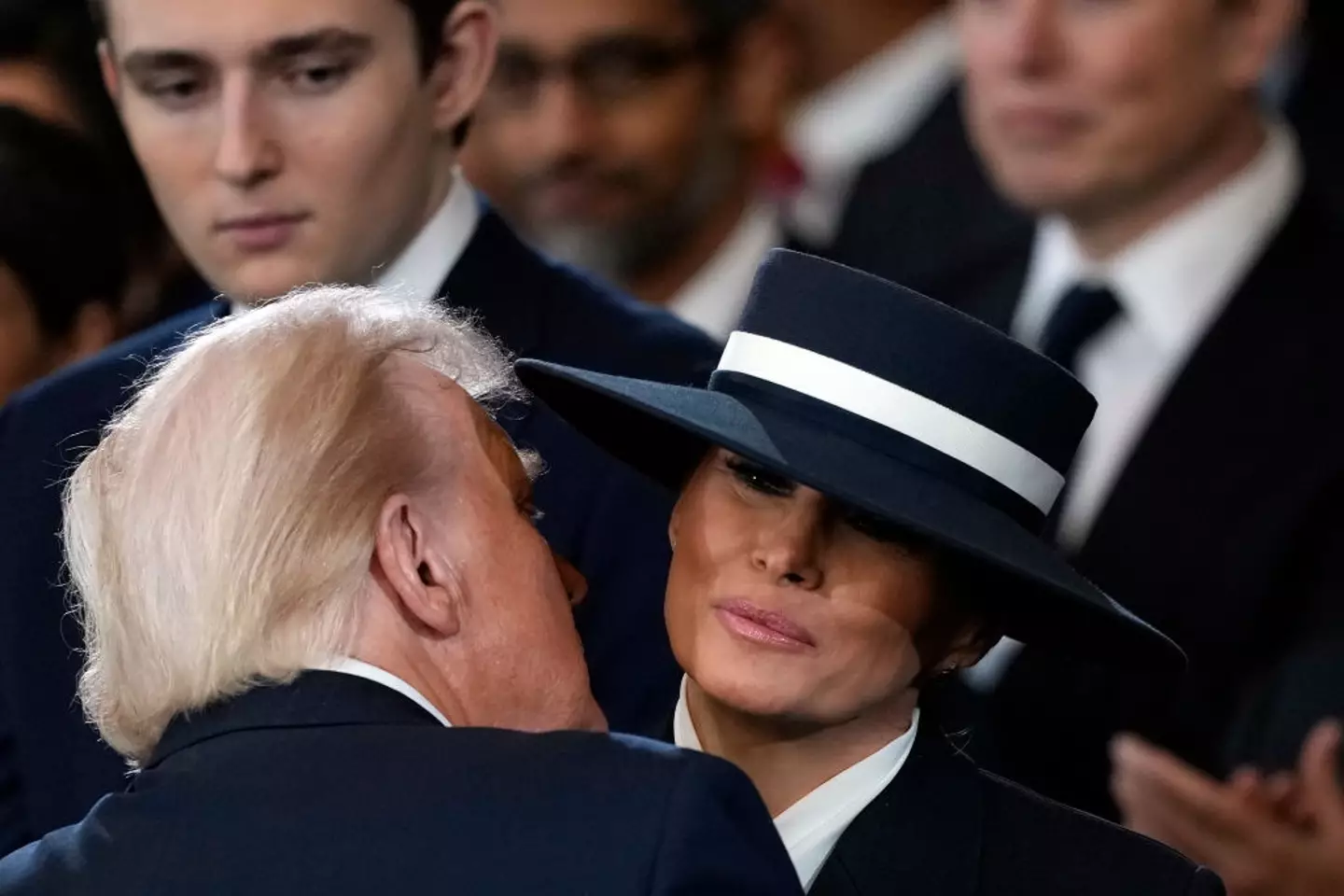 Melania's hat made a kiss difficult at the inauguration (Julia Demaree Nikhinson - Pool/Getty Images)
