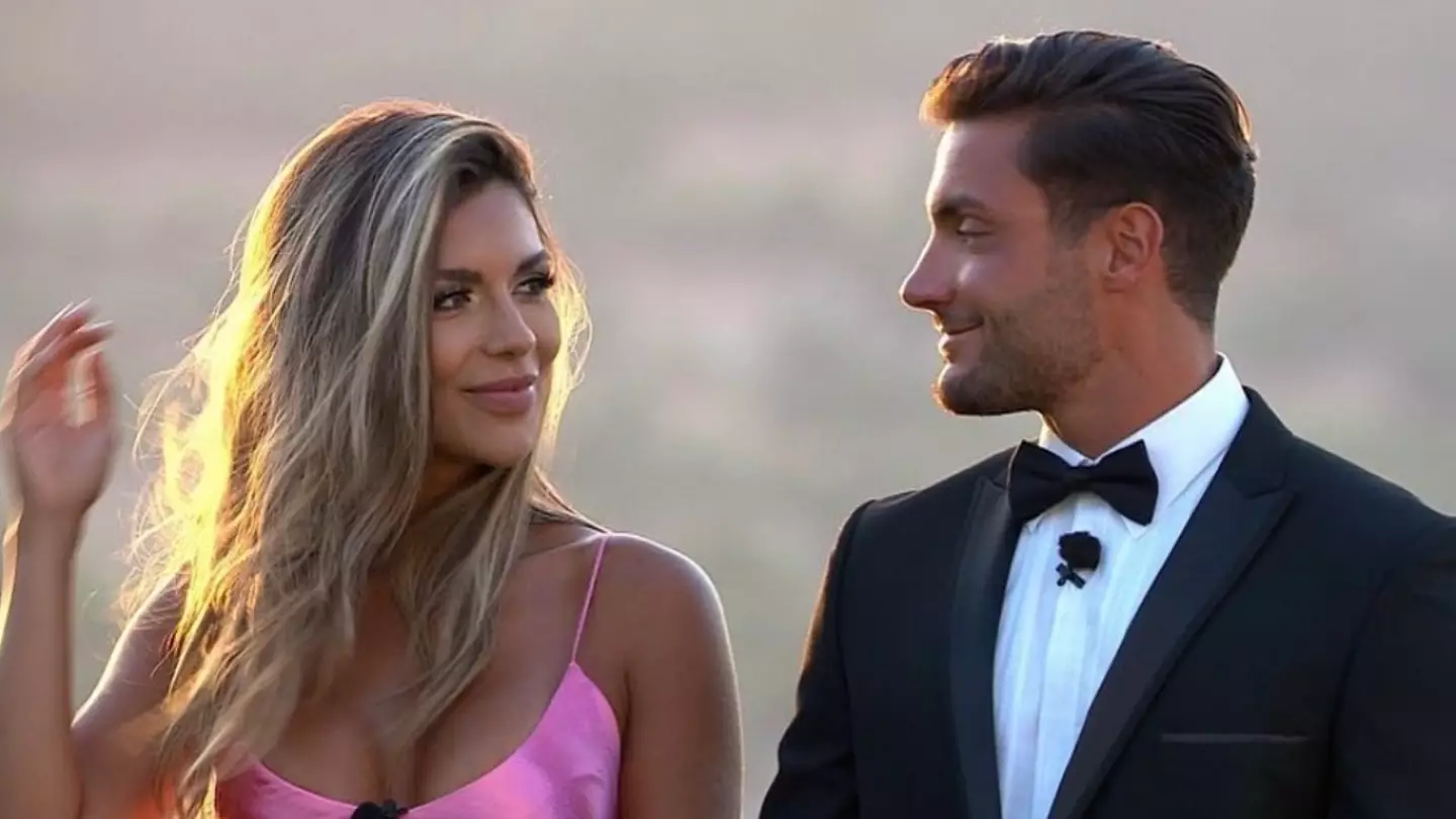 Ekin-Su and Davide are more loved up than ever.